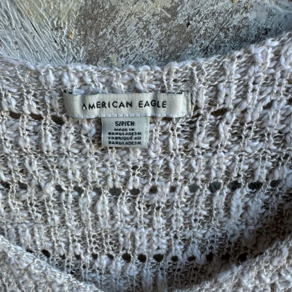 American Eagle Long Sleeve V-neck Open Knit Sweater Women's Size S.